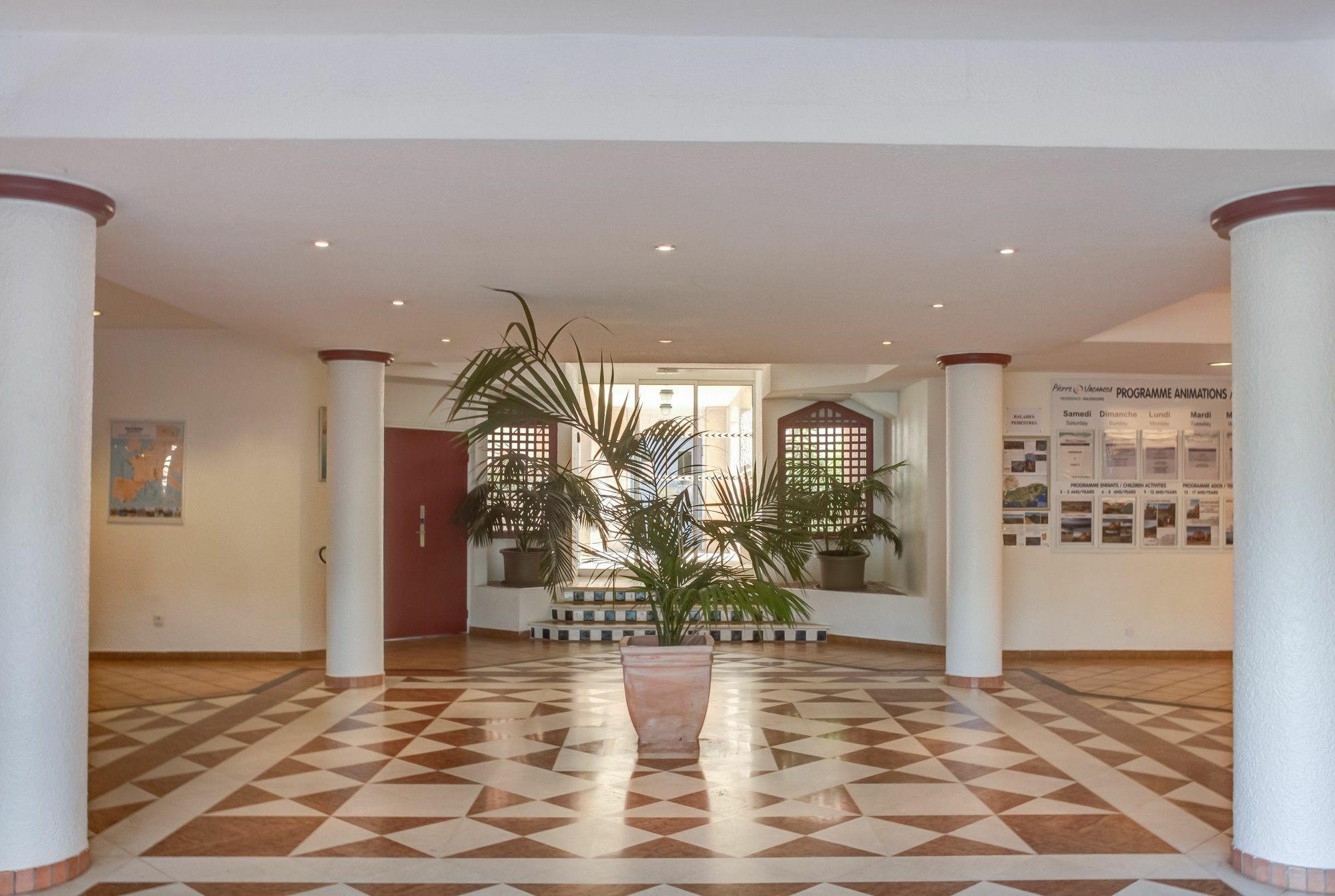 Saint-Raphaël Residence Pierre & Vacances Valescure מראה חיצוני תמונה